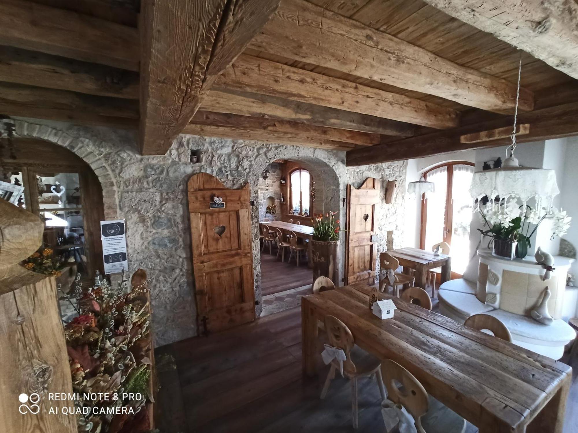 Appartamento Taverna Gattolini Венцоне Екстериор снимка
